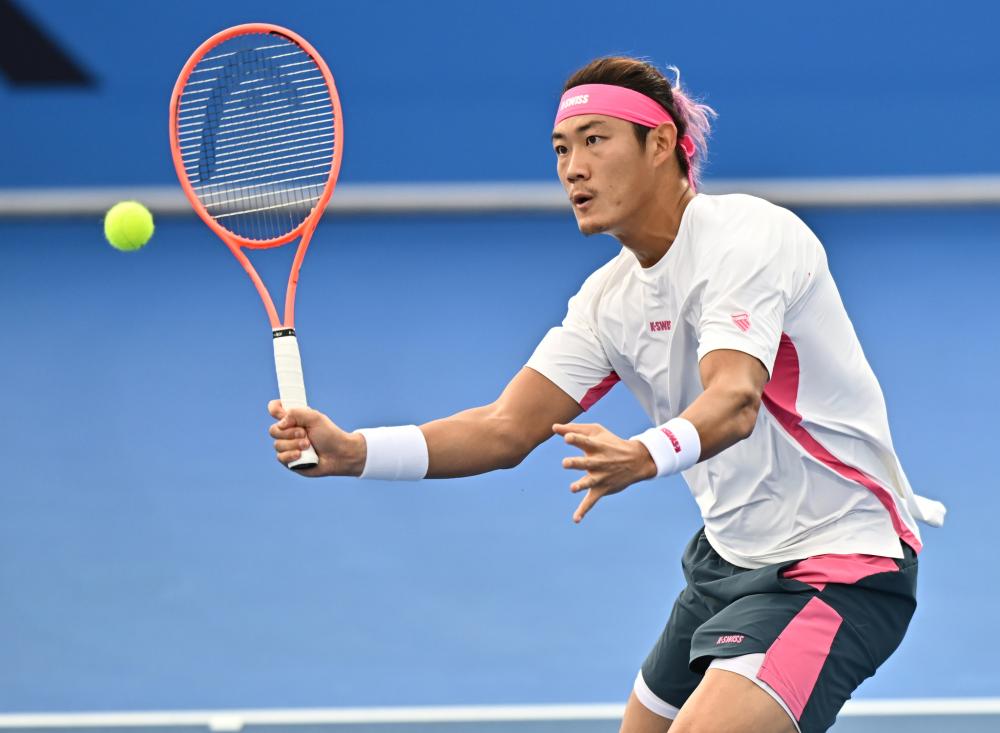 巴萨梅西关键助攻助球队获胜