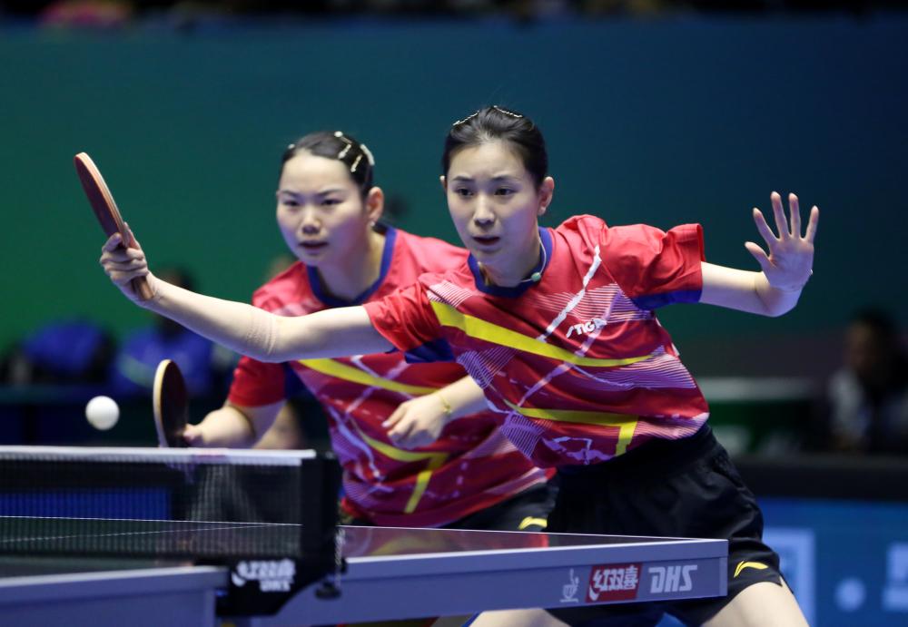 广西女孩超强球技燃爆全场